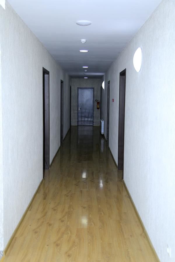 Отель Iveria Hotel Хашури