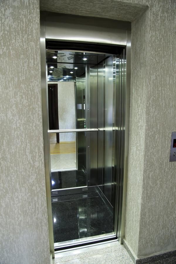 Отель Iveria Hotel Хашури-18