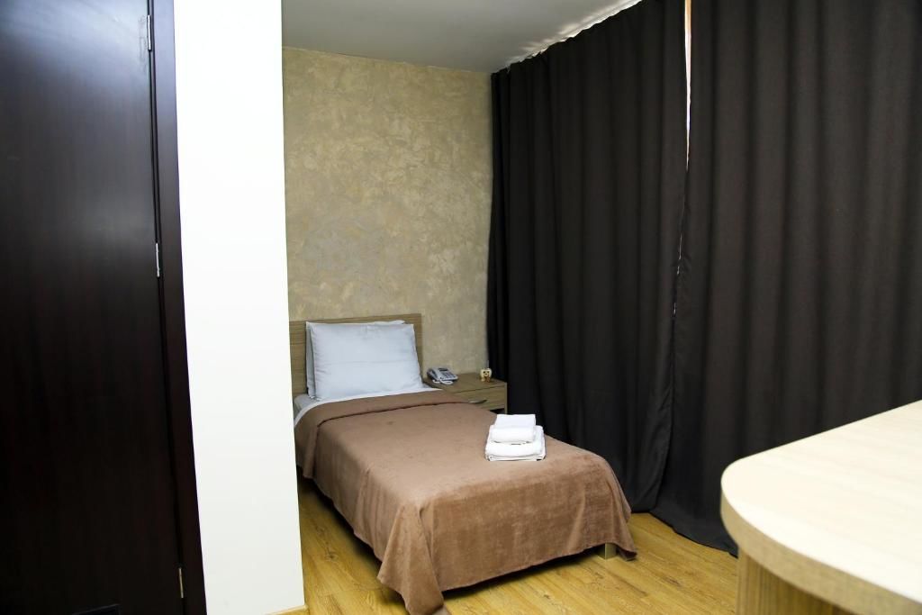 Отель Iveria Hotel Хашури