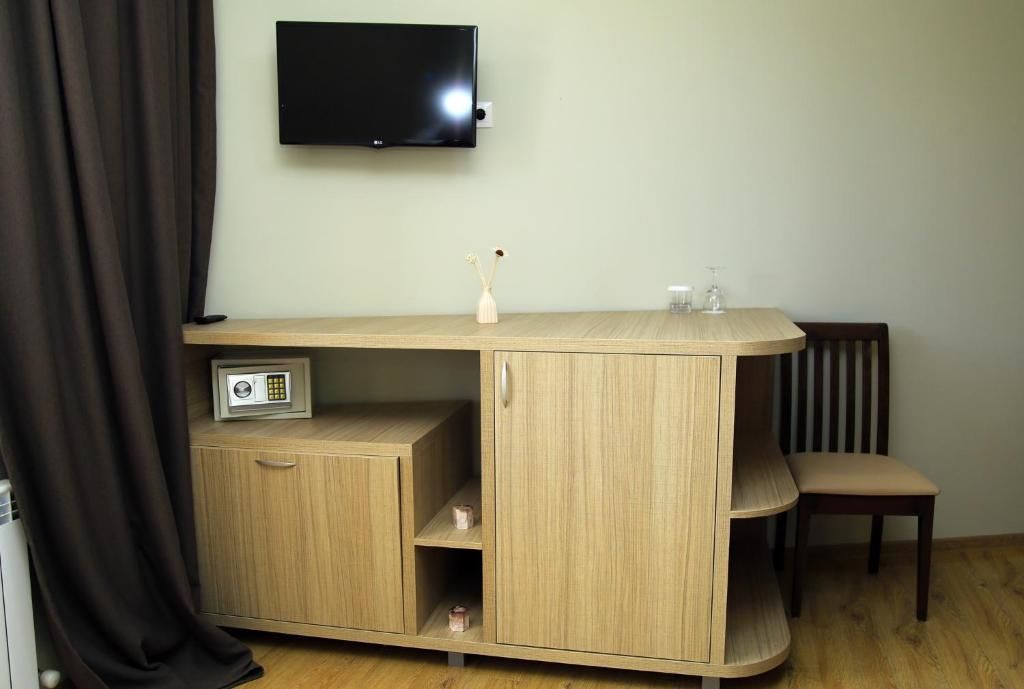 Отель Iveria Hotel Хашури